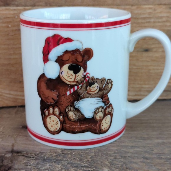 Vintage 10 oz  Mama and Baby Bear Christmas Mug by Colonial Candle of Cape Cod - Picture 3 of 9